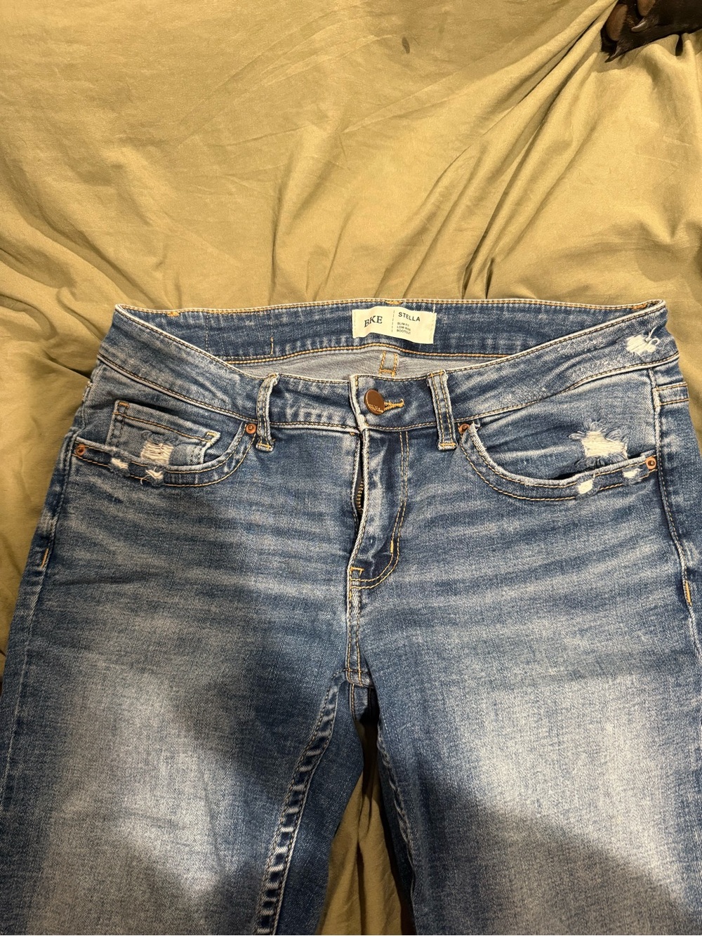 BKE Stella Blue Distressed Women's Jeans - Classic Mid Wash